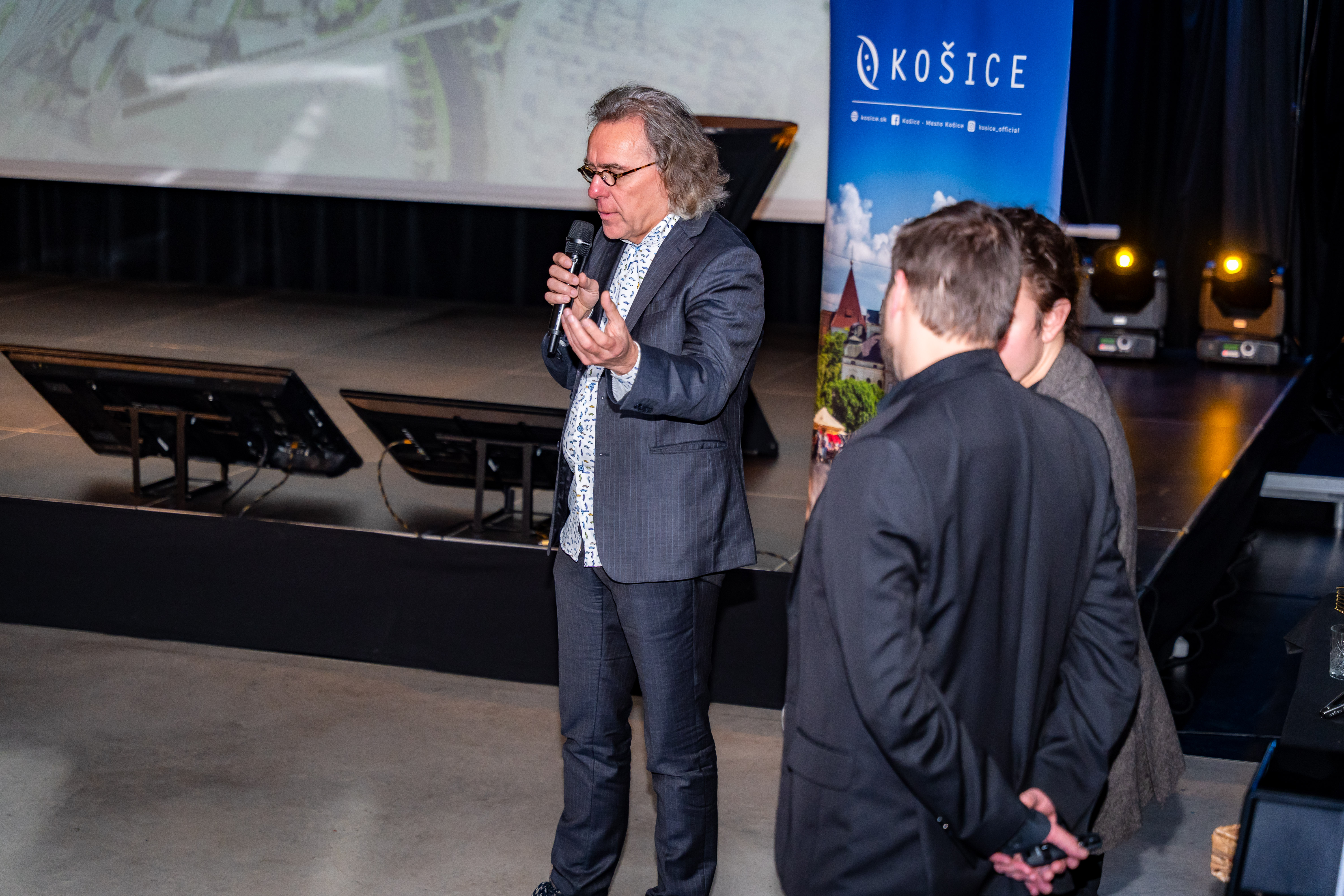 UHA Stretnutie v uzkom kruhu -18